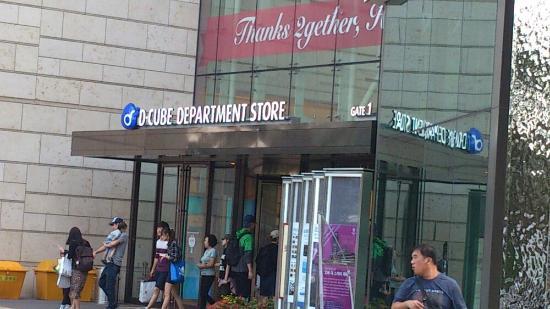 Pusat Membeli-belah D-Cube City